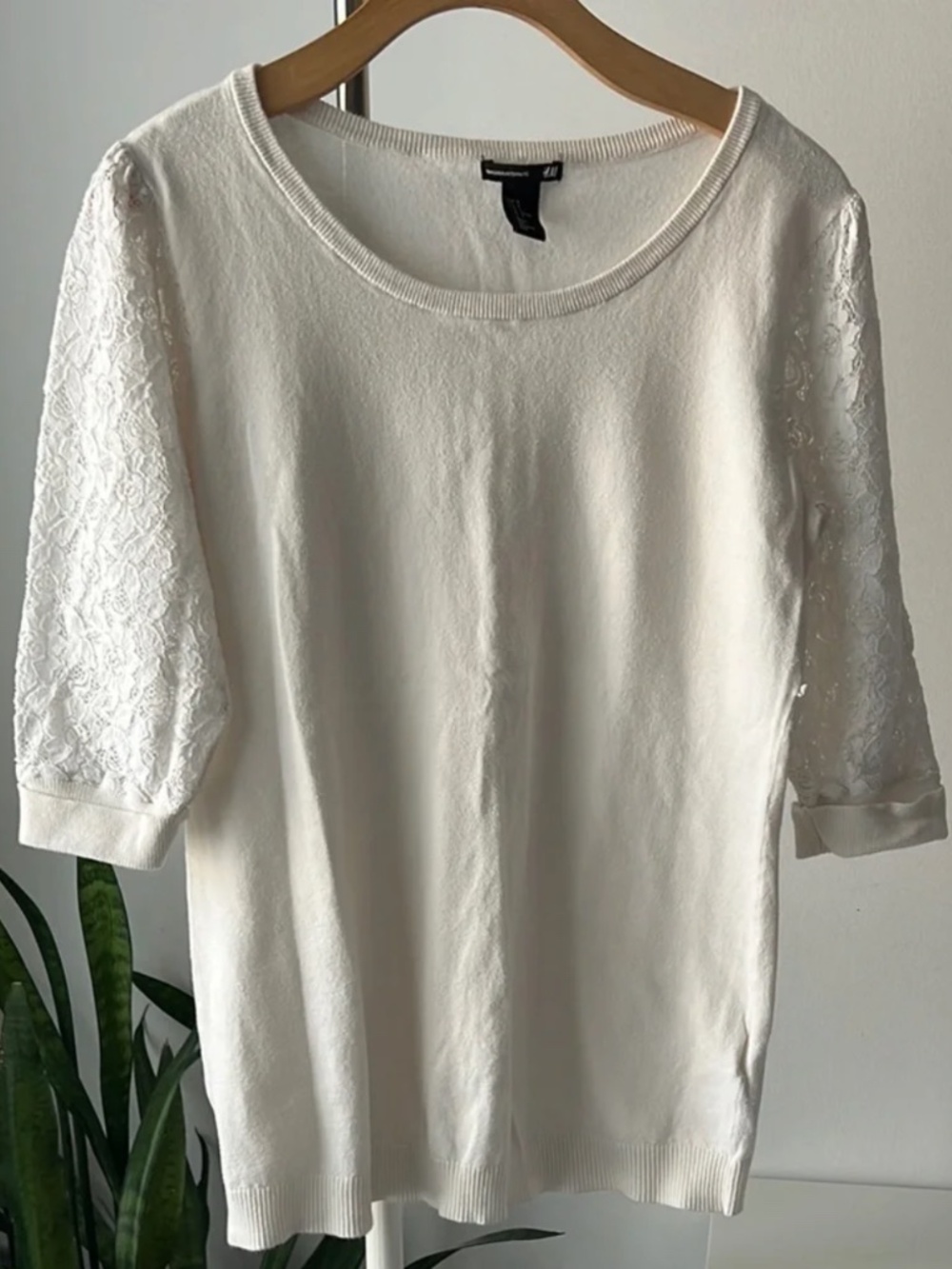 H&M MAMA Maternity Elegant White Lace 3/4 Sleeve Sweater Top ivory white M